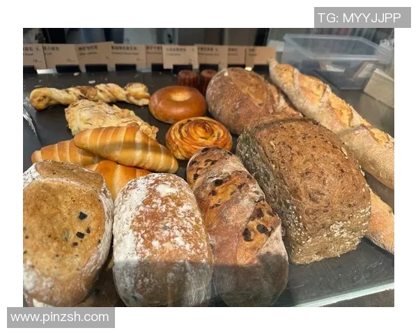 探索蛋糕与面包的完美融合打造独特美味体验，满足每一位甜品爱好者的味蕾